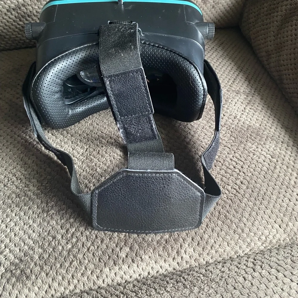Utopia 360 VR with controller